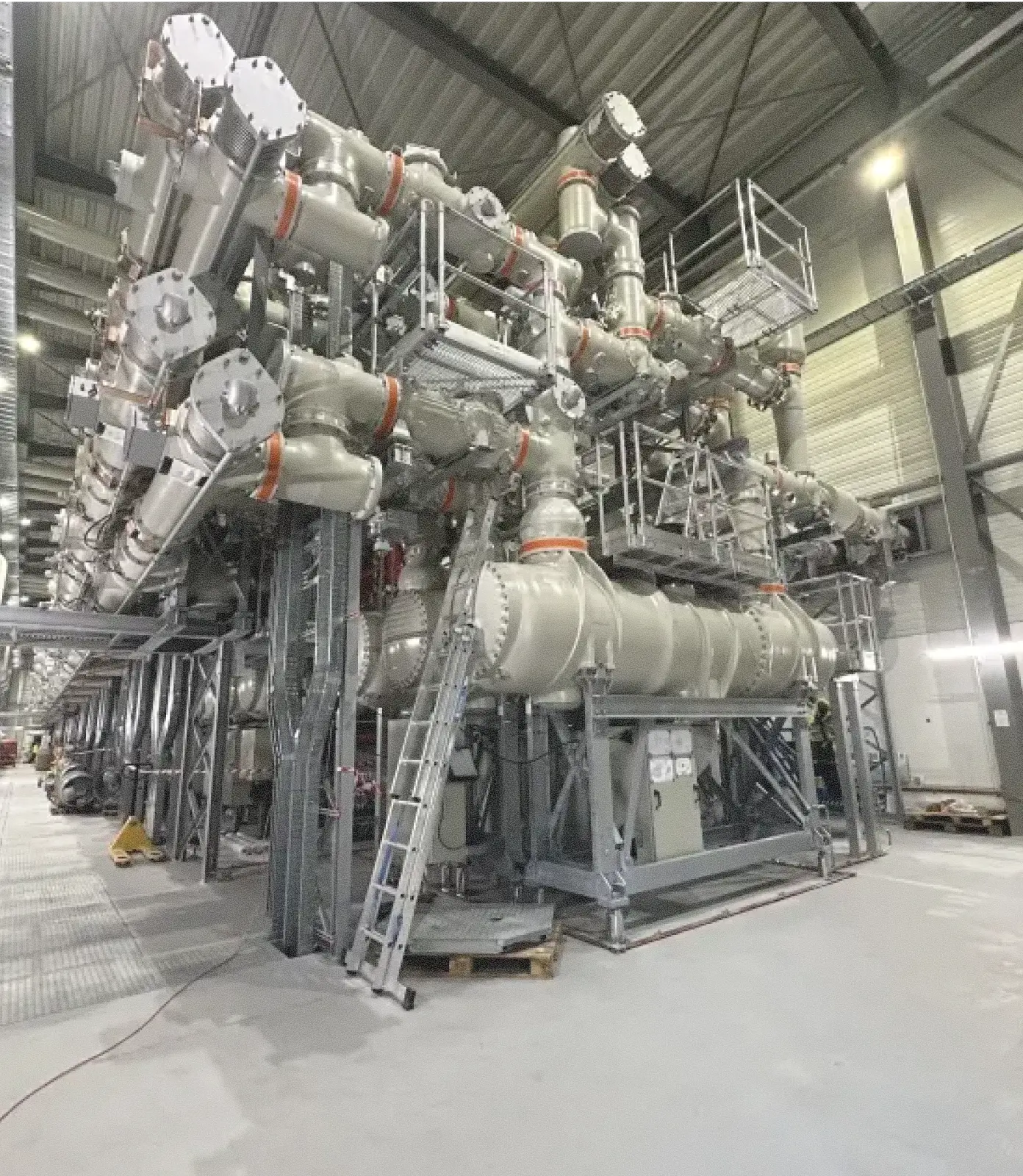 rensys-group-medium-voltage-switchgear-slide-02